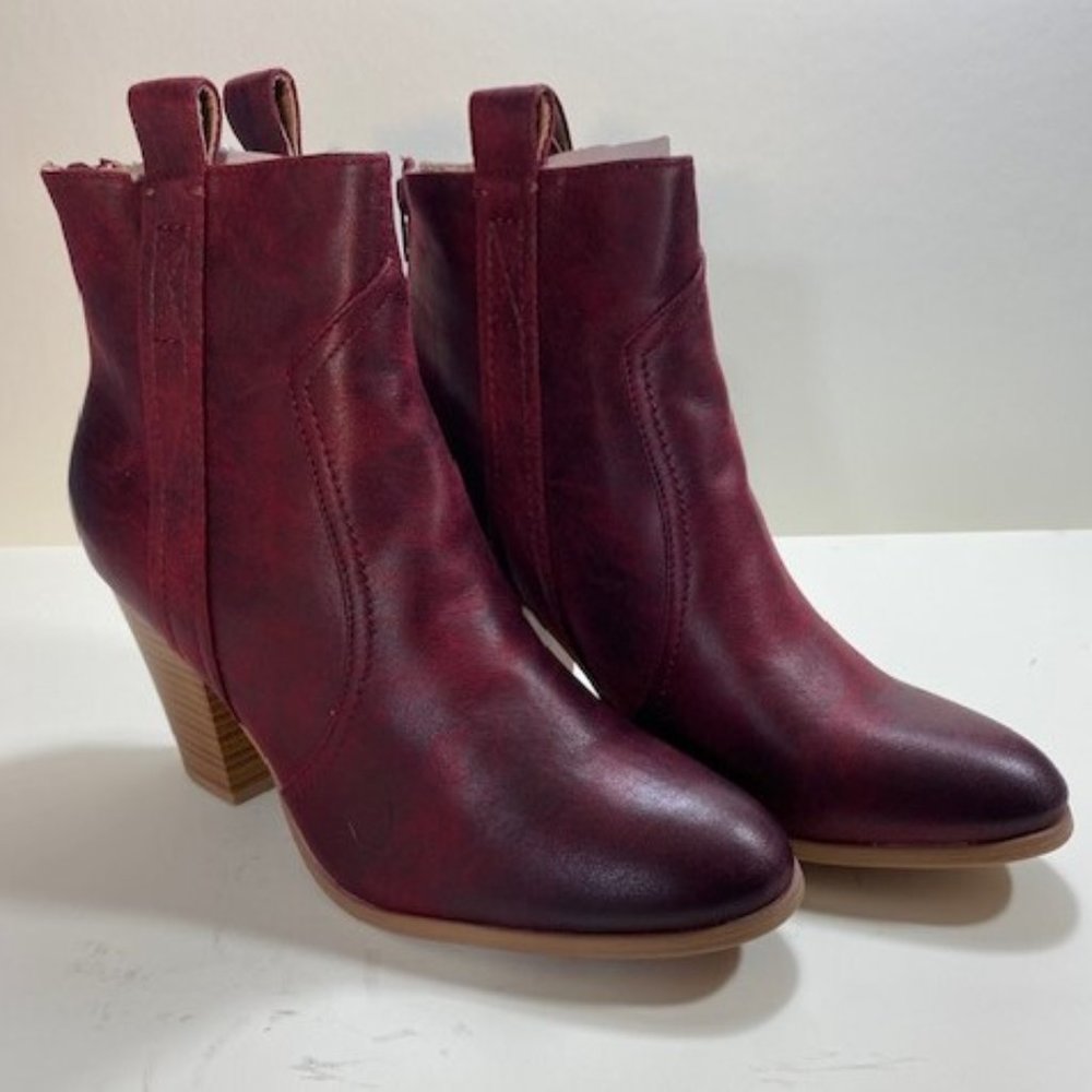 Fifi Bordeaux Booties